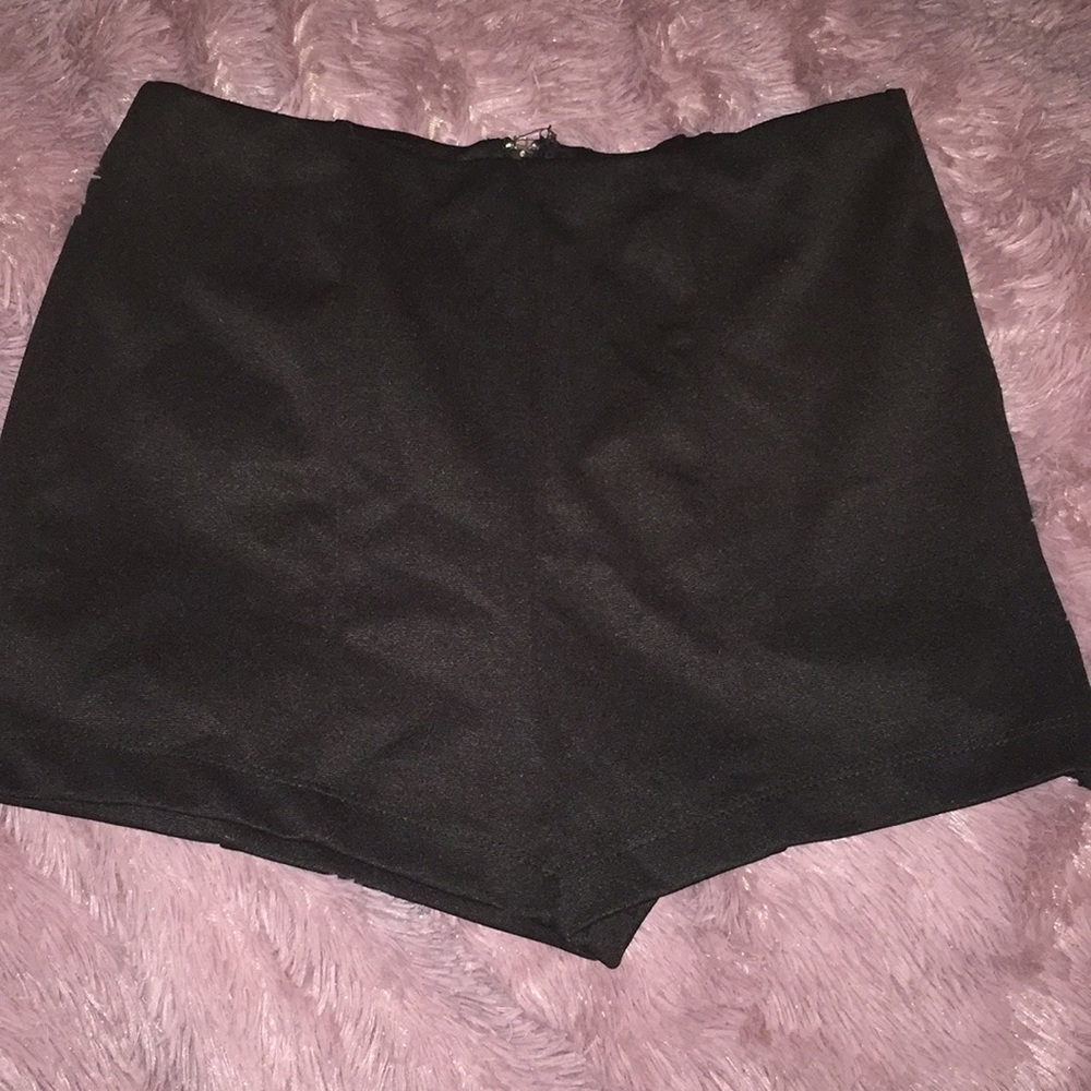 Black short shorts